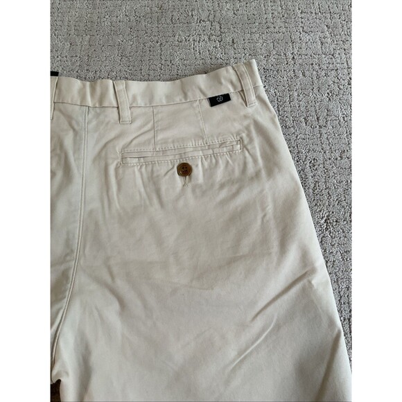 Ted Baker MENS Off White Flat Front Shorts Size 32 X 9.5. NWT - Picture 9 of 10